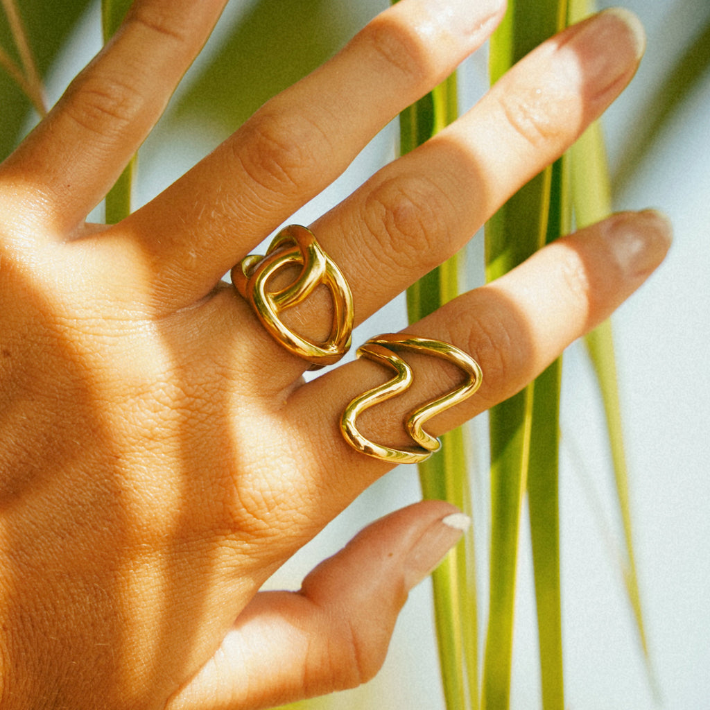 Isla Wave Ring